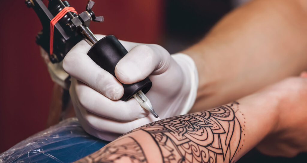 Ingresando al Arte: Lo que necesitas para ser un tatuador exitoso